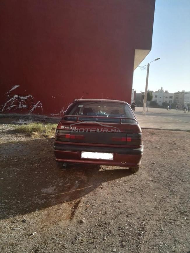 Renault 19