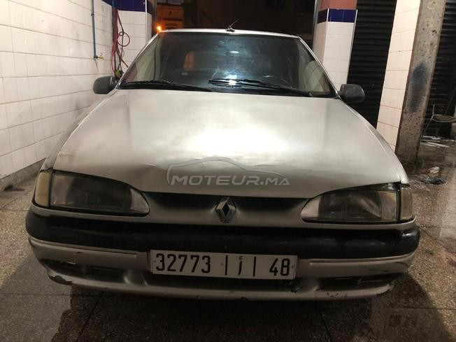 Renault 19