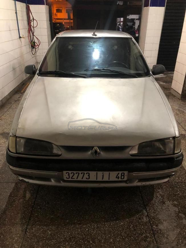 Renault 19