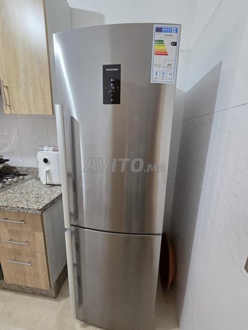 Réfrigérateur quasi neuf