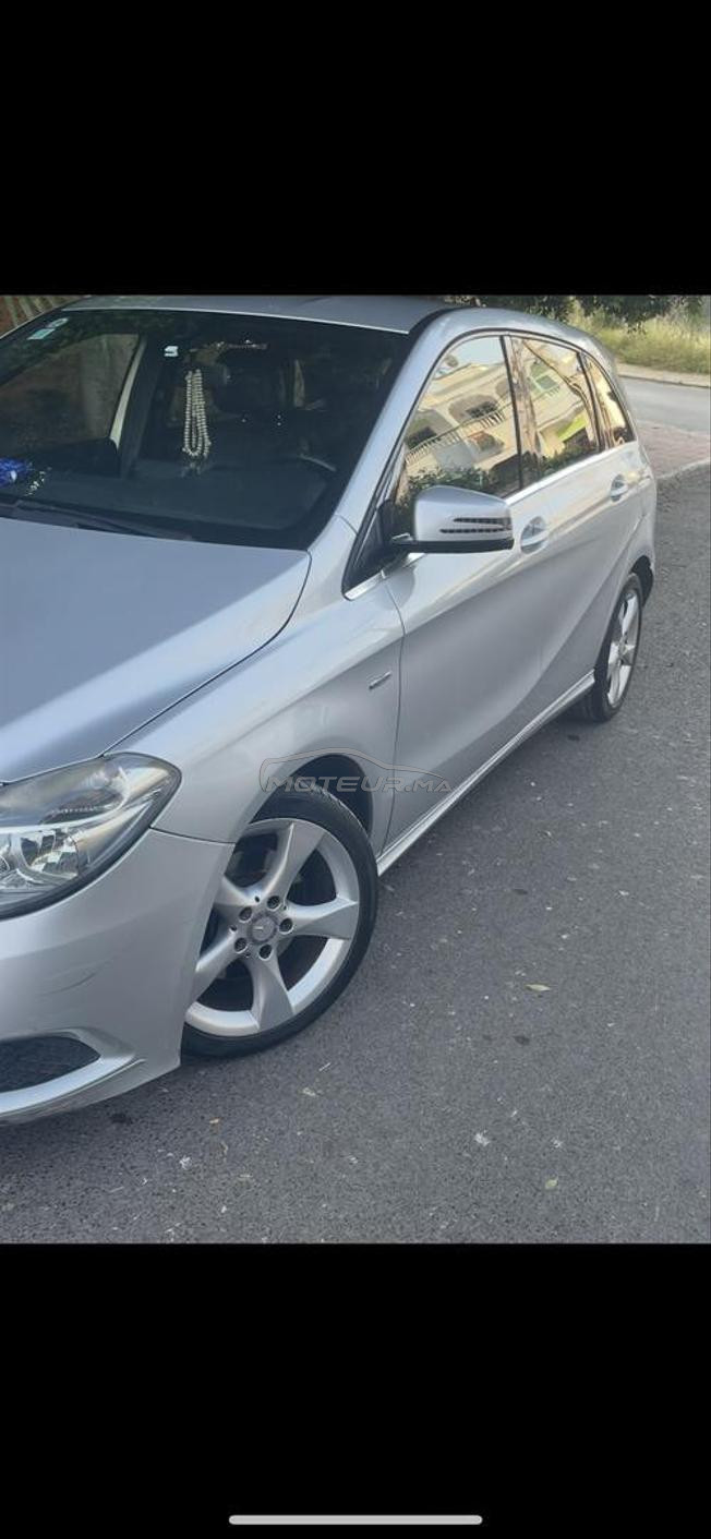 voiture mercedess class b 180