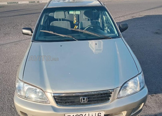 Honda Civic Essence Automatique 2001 à Casablanca