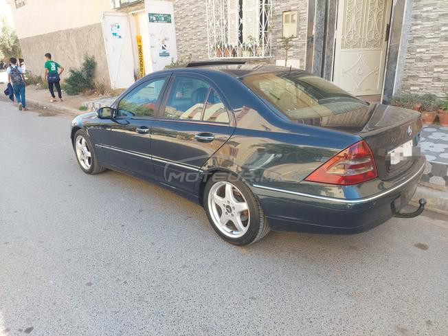 Mercedes 220 