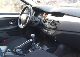 Laguna 3 très bien entretenue