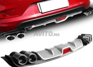 موزع خلفي للسيارة