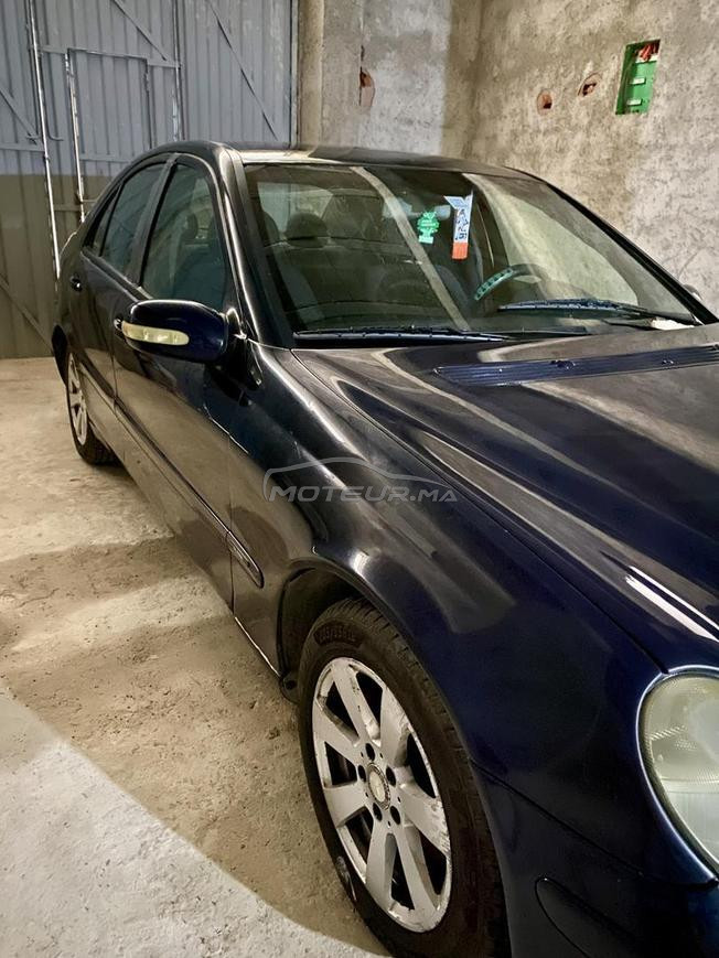 Mercedes-Benz 220 Diesel Manuelle 2001 à Guercif