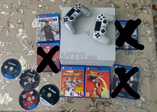 PS4 pro mn bara m3ah joj manette o cd