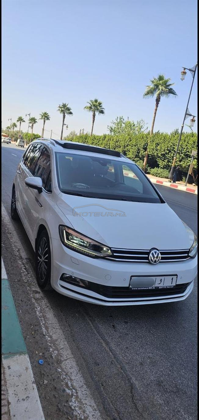 Volkswagen touran 2016 R linge