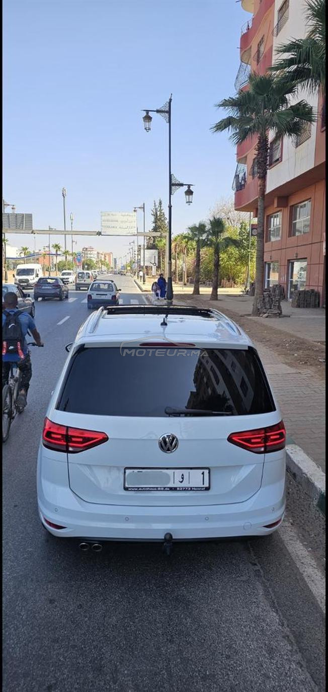 Volkswagen touran 2016 R linge