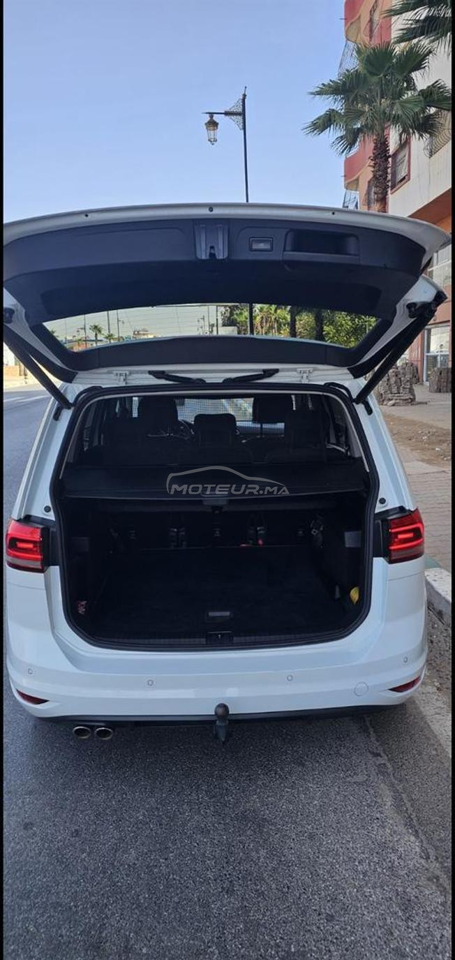 Volkswagen touran 2016 R linge