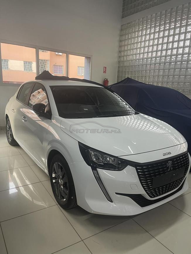 Peugeot208