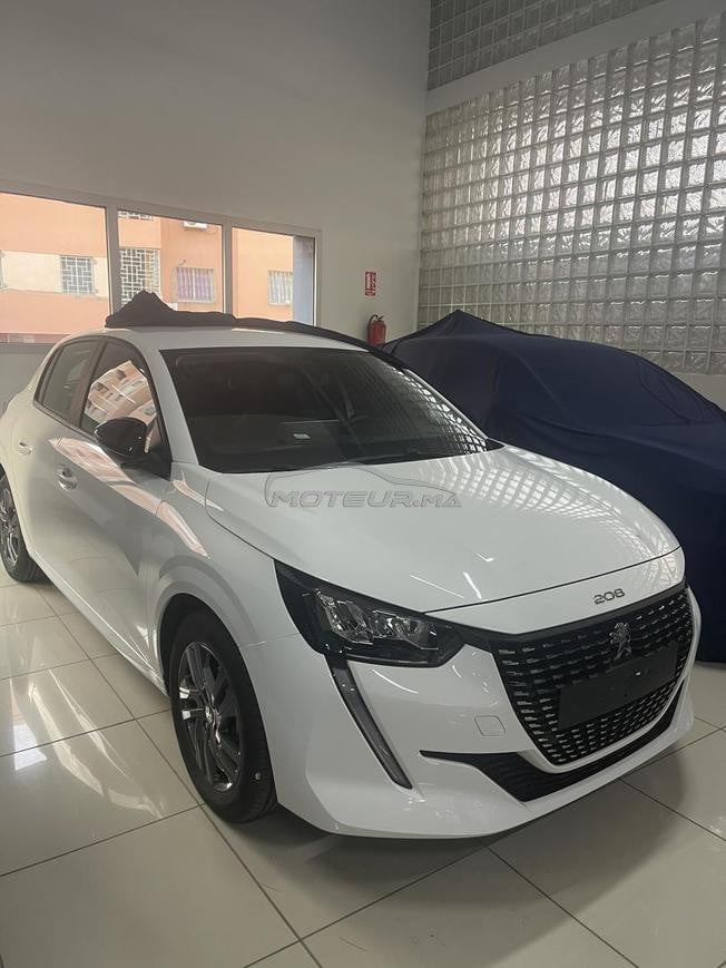 Peugeot208