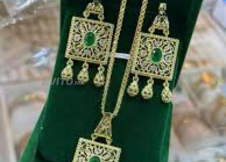 سنسلة عنق وحلقات 😍