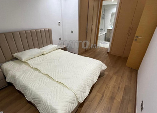 Appartement près de la municipalité, en bord de mer, premier étage