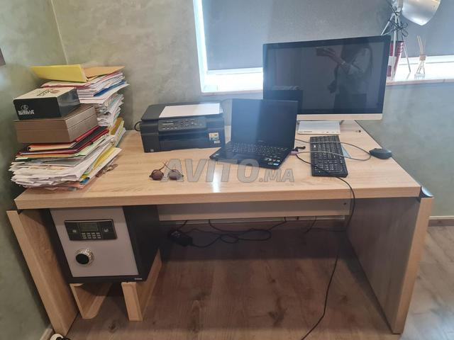 Bureau de travail à vendre 180 x 130 cm - 2