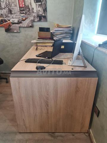 Bureau de travail à vendre 180 x 130 cm