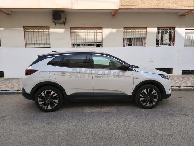 Opel grandland 