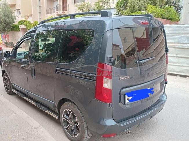 dokker 2021 très bon etat  دوكير نقية