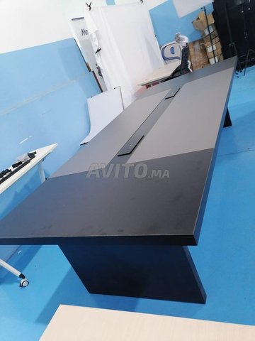 طاولة اجتماعات مثالية للشركات