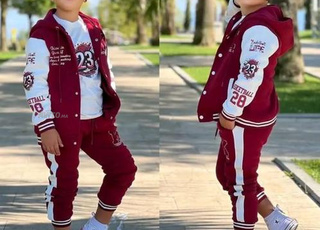 ملابس الأطفال