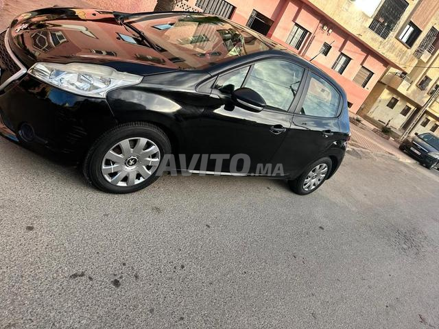 Peugeot 208 Diesel Manuelle 2013 à Salé 1er main - 2
