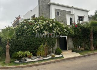 Terrain 408m 3Faces à vendre à nassim islane casa