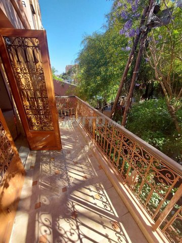 Etage villa vide à louer 2 ch 2 sdb