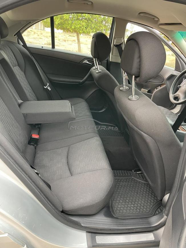 Mercedes-Benz   C220