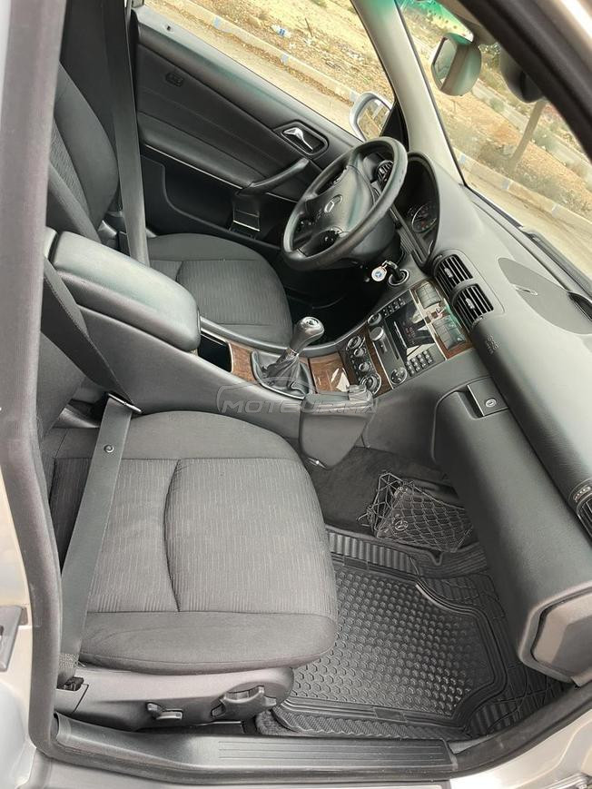 Mercedes-Benz   C220