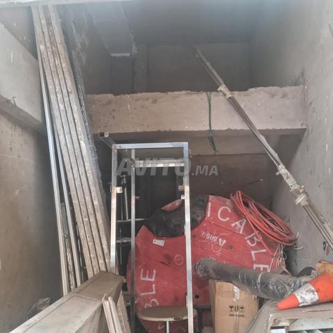 محل تجاري للبيع حي الرحمة بالقرب من المستشفى - 2