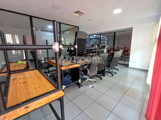 CMN-HA-1815 - Commerce à louer à Ferme Bretonne