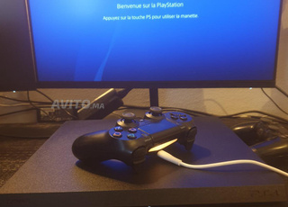 PS4 Pro 1 To – Excellent état, très peu utilisée