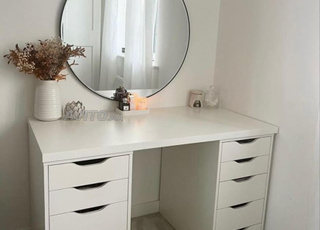 Coiffeuse chic avec miroir