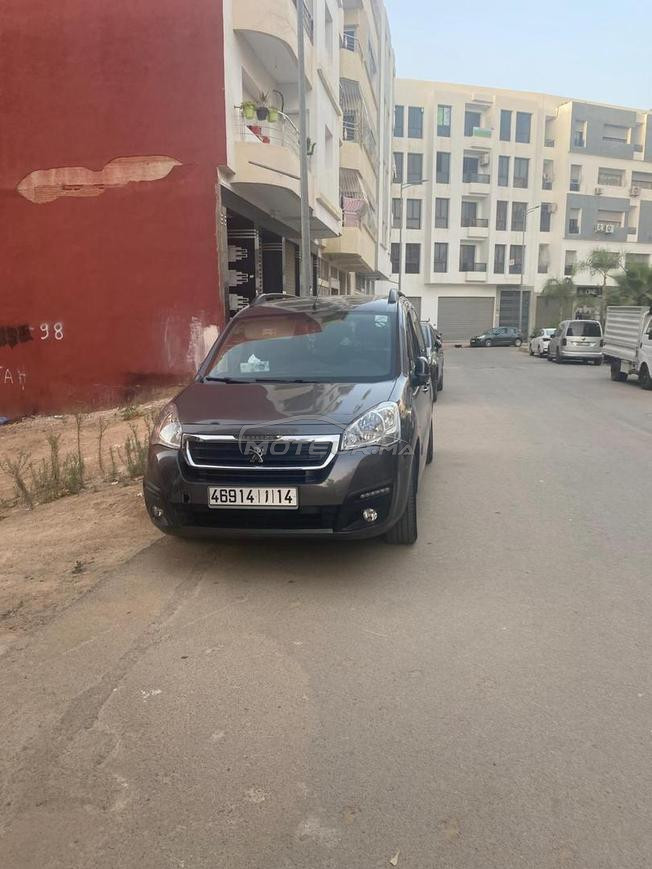Peugeot Partner Diesel Manuelle 2018 à Fès
