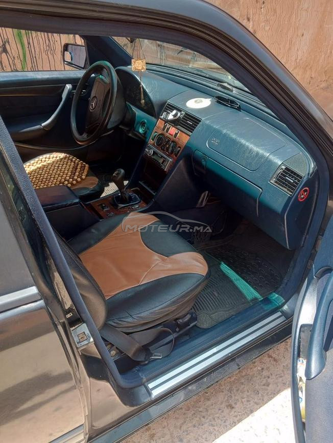 Mercedes-Benz 220 Diesel Manuelle 1999