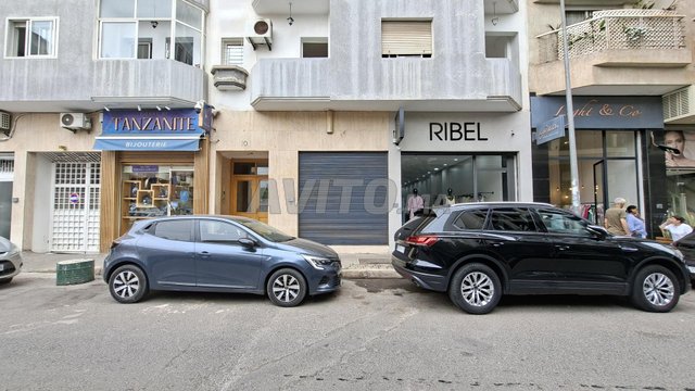 محل تجاري 49 متر مربع زقاق فندق Grey واجهة واحدة