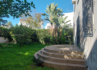 Villa 728 m² plein ouest à retaper 4 chambres