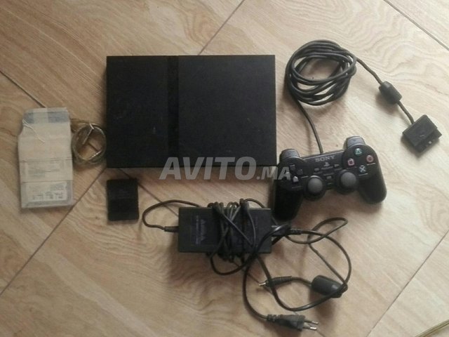 Playstation 2 avec des jeux
