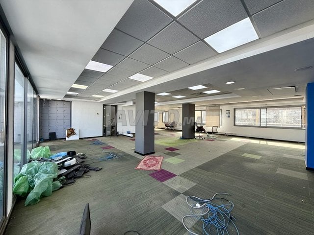 مكتب بمساحة 350 متر مربع للإيجار أكدال - الرباط