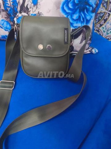 Sacoche Longchamp verte neuve venant de France authentique prix magasin 3200dh - 2