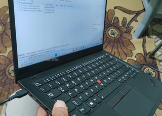 Lenovo X1 carbone (Gen 8) i5 10th 16/512