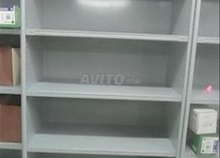 rayonnage métallique avec fonds et parois