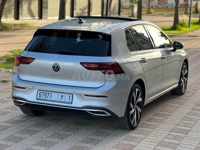 VOLKSWAGEN GOLF 8 STYLE