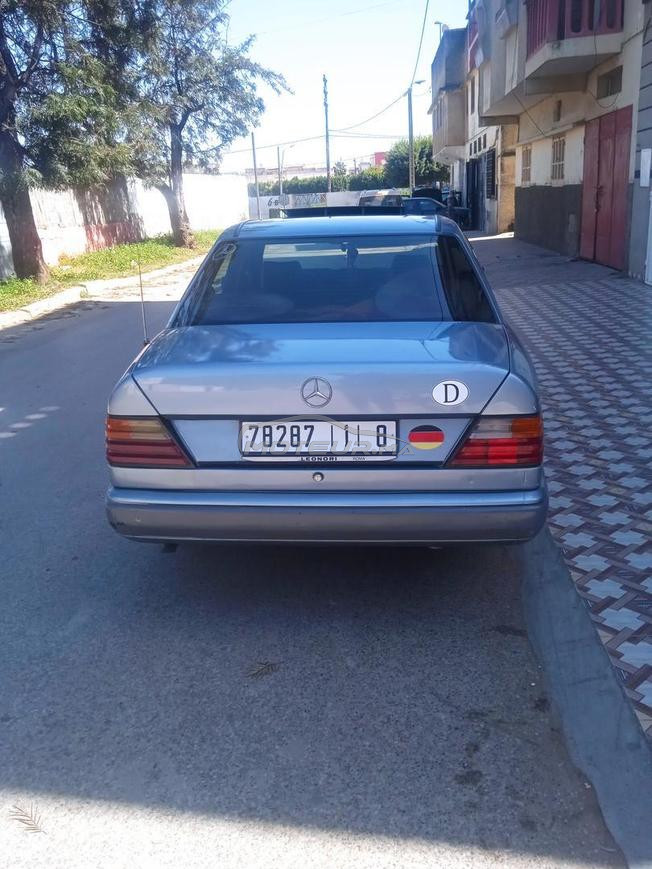 Mercedes-Benz250