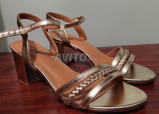 Sandales C'M paris taille 39