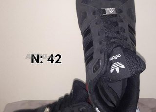 Chaussures de sport importées en bon état