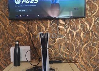 بلاي ستيشن 5 نسخة رقمية - 2 أذرع تحكم