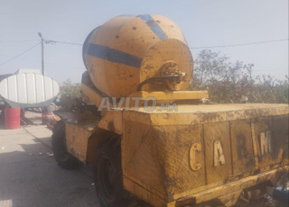 سيارة خلاطة بيطون 3 أمتار Carmix