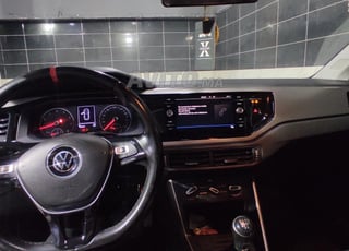 Volkswagen Polo Essence Manuelle 2021 à Tanger