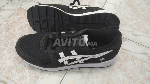 Original Asics Taille 39